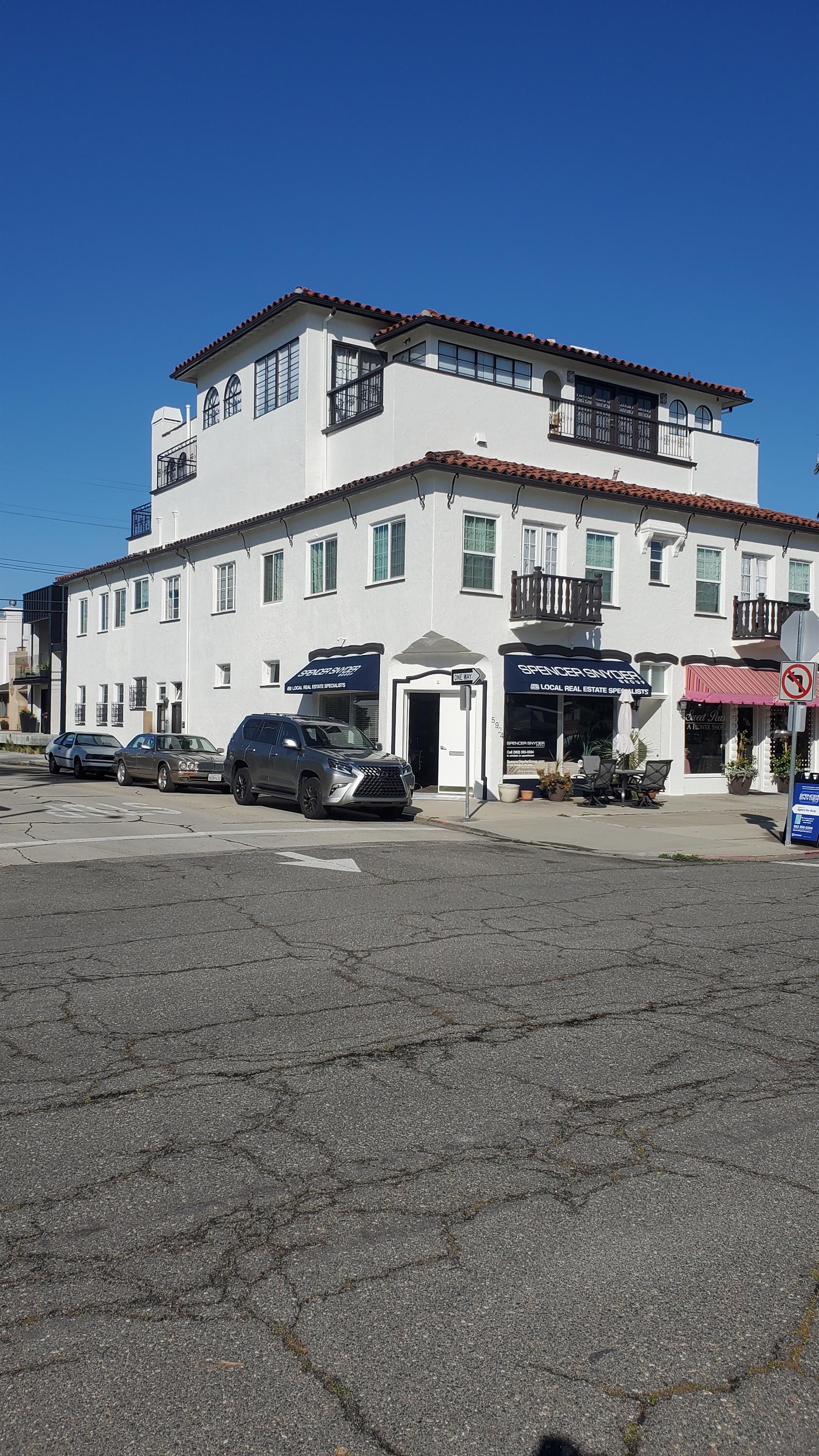 185 Savona Walk - Apt. 102